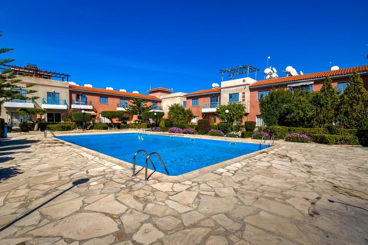 Antonia'S Palace Rooftop Jacuzzi Stunning View Paphos Luaran gambar